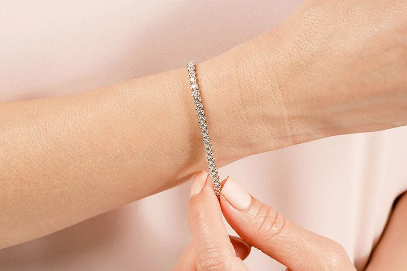 2 Prong Set Round Diamond  Tennis Bracelet with 4.14 ct.(finished) 2.5mm - Image 4