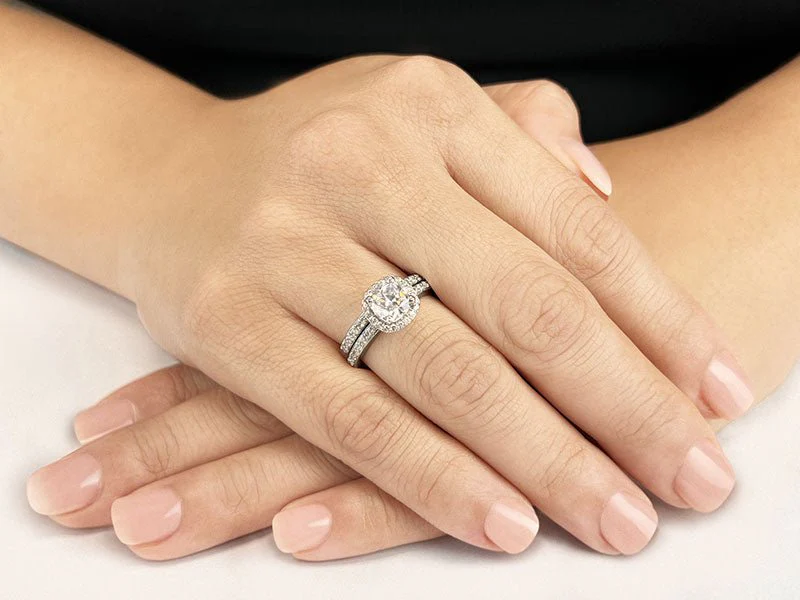 Adoring Love Wedding Set Lab-Grown Diamond  with 1.08 ct. (0.50 ct. center diamond) - Image 3