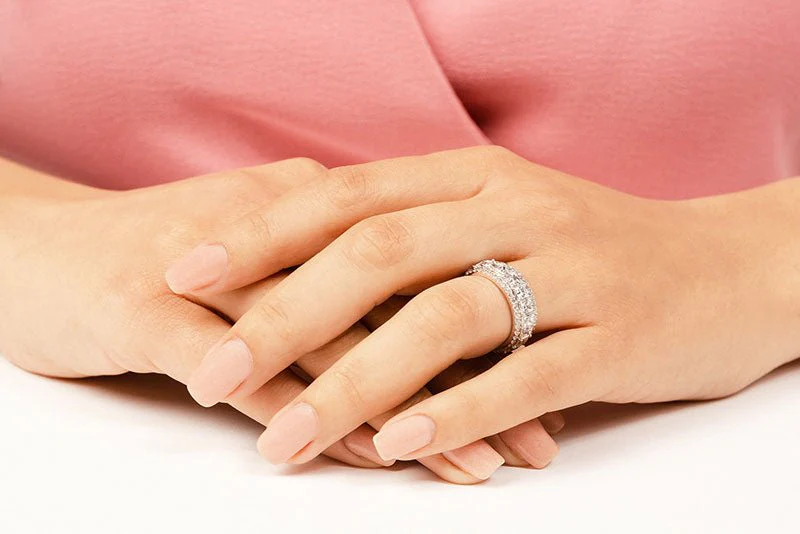 Amore Princess Square Frame And Round Lab-Grown Diamond Ring with 6.30 ct.(finished) 1.5mm, 3.5mm - Image 5