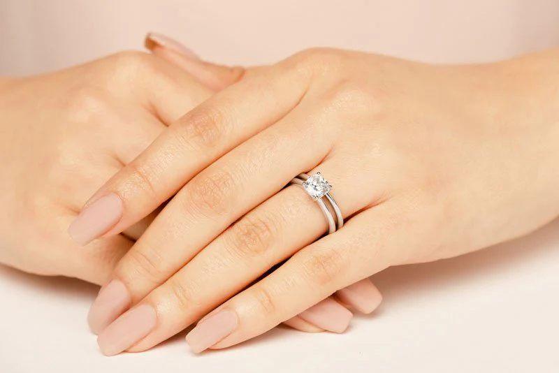 Captivating Cushion Solitaire Lab-Grown Diamond Bridal Set with 1.50 ct.(finished) 6.5mm - Image 5