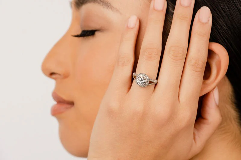 Captivating Double Halo Lab-Grown Diamond Engagement Ring with 2.12 ct. (1.25 ct. center diamond) - Image 4