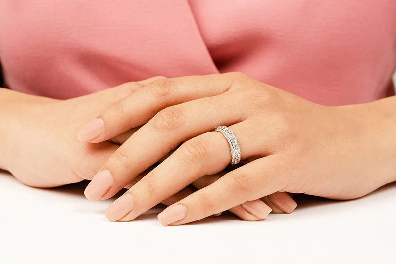 Channel Set Princess And Round Anniversary Diamond Ring with 1.35 ct.(finished) 1.1mm, 2.25mm - Image 5