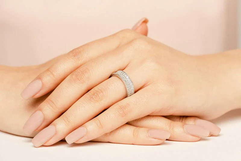Concave 3 Row Princess Cut Lab-Grown Diamond Eternity Ring with 2.70 ct.(finished) 1.5mm - Image 5
