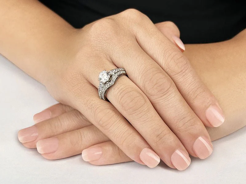 Contemporary Engagement Ring With Side Stones Diamond with 1.36 ct. (0.50 ct. center diamond) - Image 3