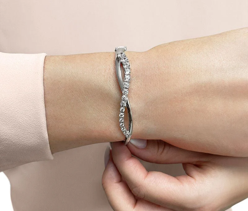 Curved Accent Diamond Journey Lab-Grown Diamond Bangle with 2.05 ct.(finished) - Image 3