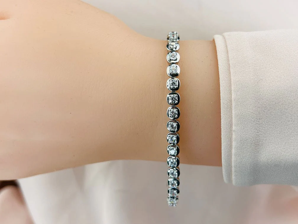Cushion Inspired Round Lab-Grown Diamond Bracelet with 4.10 ct.(finished) 3mm - Image 3