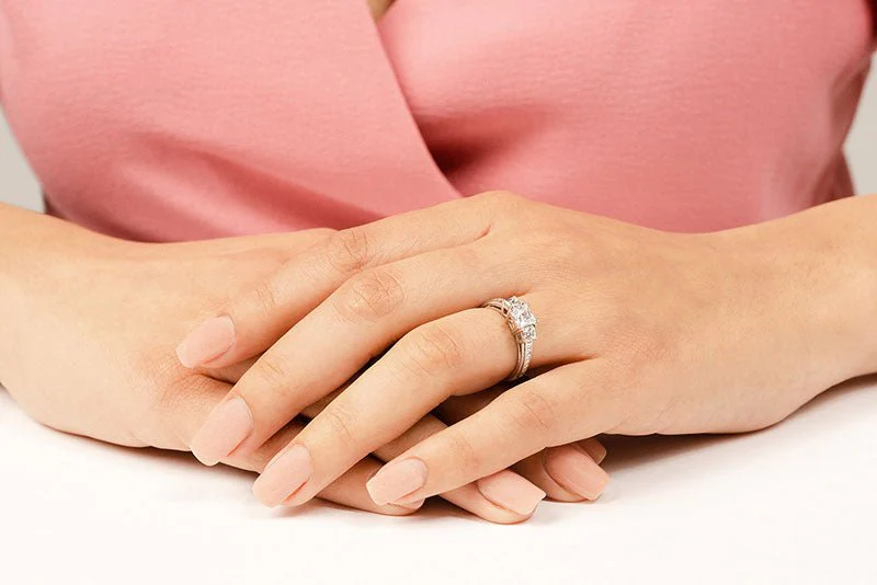 Dazzling Princess Lab-Grown Diamond Engagement Ring with 2.41 ct. (1.25 ct. center diamond) - Image 5