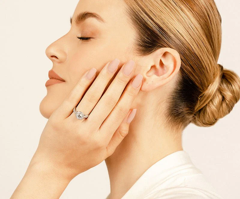 Delighted By Round Diamonds Matching Wedding Set Lab-Grown Diamond with 1.26 ct. (0.75 ct. center diamond) - Image 4