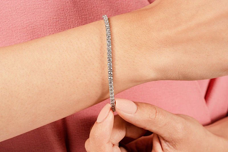 Diamond Dreams Diamond Tennis Bracelet with 3.90 ct.(finished) 2.5mm - Image 4