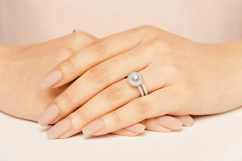 Fall In Love With Vintage Diamond Bridal Set Diamond with 2.71 ct. (2.00 ct. center diamond) - Image 5