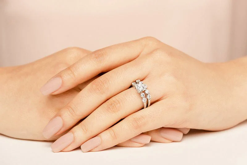 Five Across Diamond Bridal Set Diamond  with 2.99 ct. (2.00 ct. center diamond) - Image 5