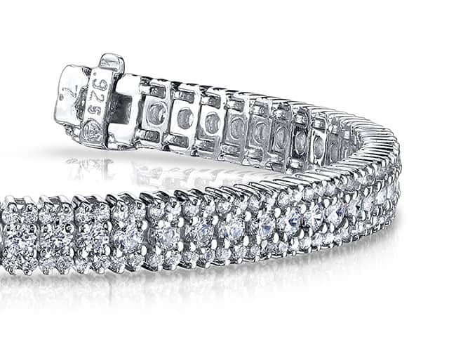 Flashy Prong Set Lab-Grown Diamond Bracelet with 6.82 ct.(finished) 1.3mm, 2.6mm