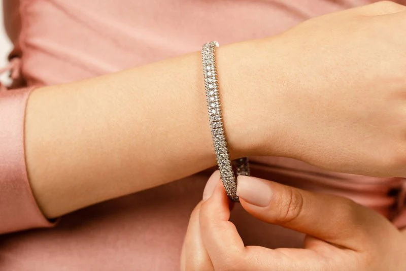 Flashy Prong Set Lab-Grown Diamond Bracelet with 8.91 ct.(finished) 1.5mm, 3mm - Image 4