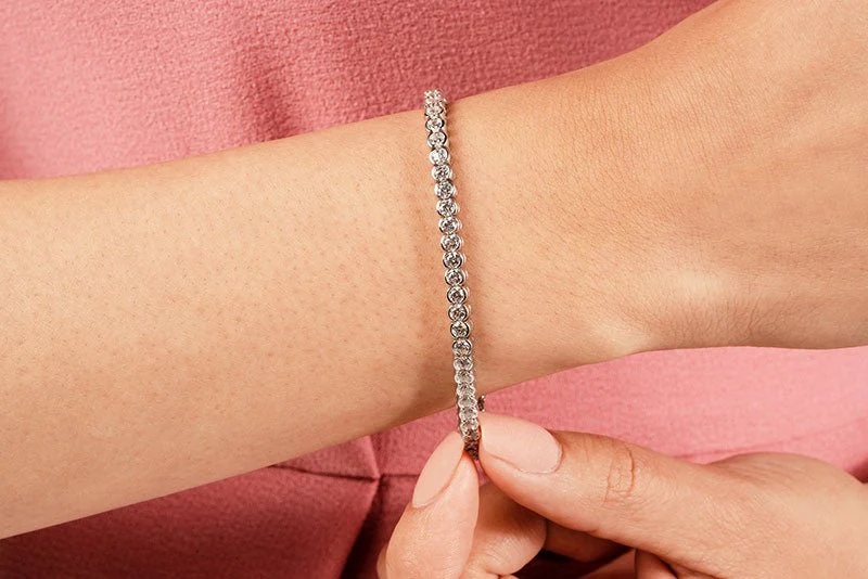 Half Bezel Confidence Lab-Grown Diamond Tennis Bracelet with 3.01 ct.(finished) 2.4mm - Image 3