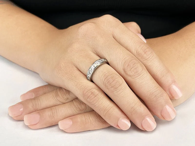 It Is A Ten Diamond Band with 1.25 ct.(finished) 2.75mm - Image 3