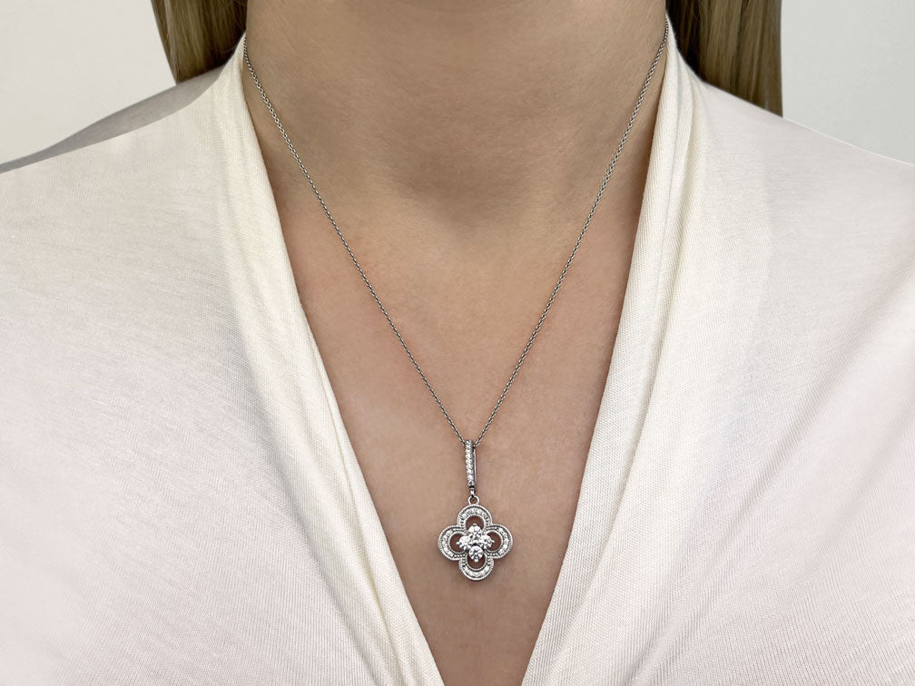 Lucky Four Lab-Grown Diamond Pendant with 0.74 ct.(finished) 1.2mm, 3.25mm - Image 3
