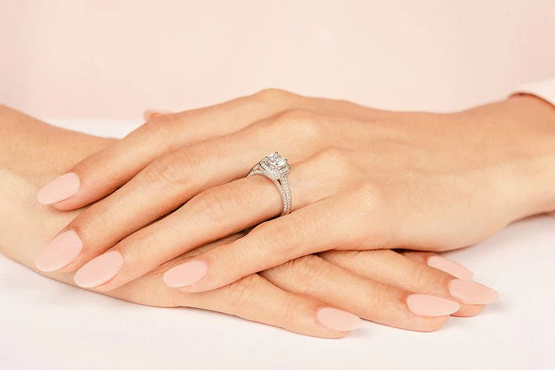 Luminous Diamond Engagement Ring with 1.13 ct. (0.50 ct. center diamond) - Image 3