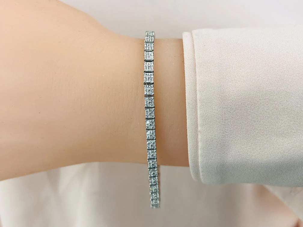 Princess Cut Diamond Illusion Diamond Bracelet with 4.68 ct.(finished) 1.5mm - Image 3