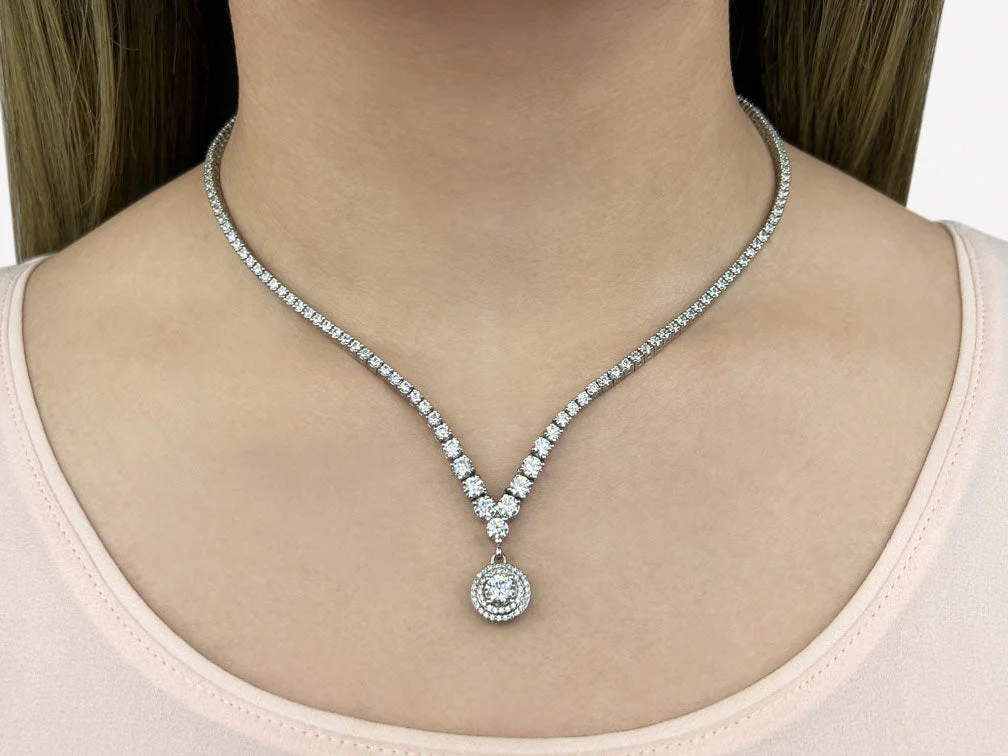 Remarkable Plunging V Neck Diamond Necklace with 8.75 ct.(finished) - Image 3