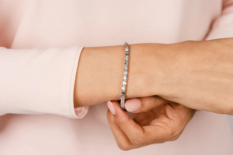 Round And Baguette Lab-Grown Diamond Bracelet with 5.51 ct.(finished) 3.5x1.5mm, 3.5mm - Image 3