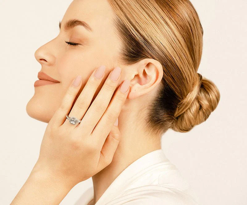 Single Halo Cushion Cut Lab-Grown Diamond Engagement Ring with 2.55 ct. (2.00 ct. center diamond) - Image 4