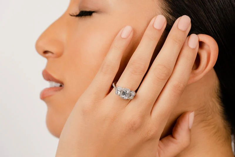 Sparkling Three Stone Emerald Cut Lab-Grown Diamond Engagement Ring with 1.27 ct. (0.50 ct. center diamond) - Image 4