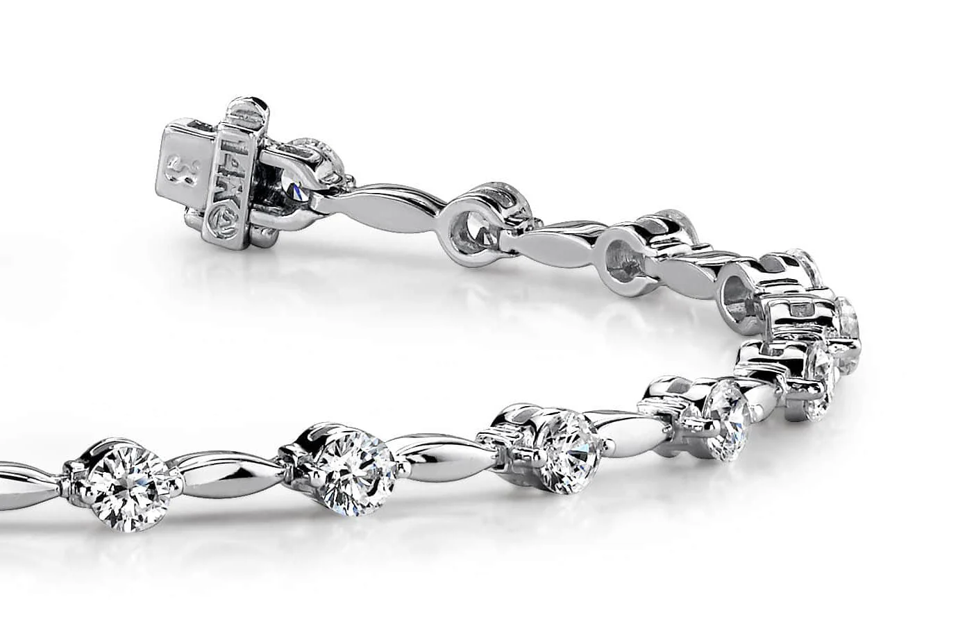 Teardrop Link Lab-Grown Diamond Bracelet with 2.07 ct.(finished) 2.8mm