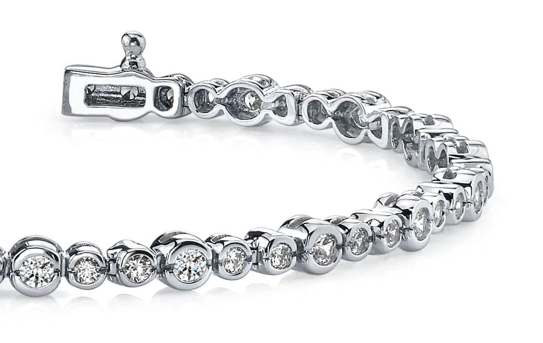 Timeless Half Bezel Lab-Grown Diamond Bracelet with 2.94 ct.(finished) 2.25mm, 3mm