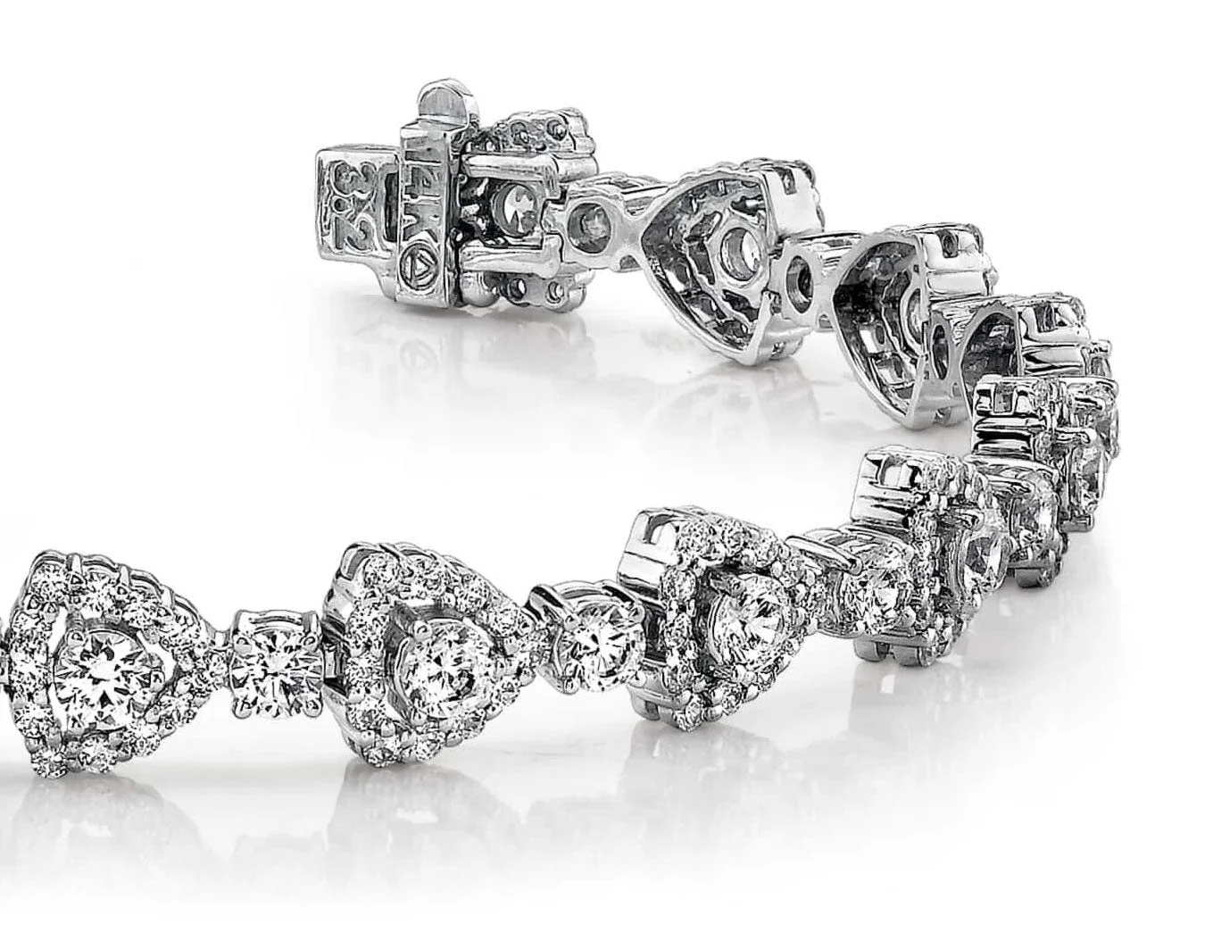 Triangular Diamond Link Bracelet Lab-Grown Diamond with 7.36 ct.(finished) 1.5mm, 3.3mm